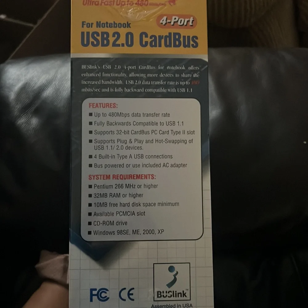 BUSlink 4-port USB 2.0 CardBus PC Card for Notebook